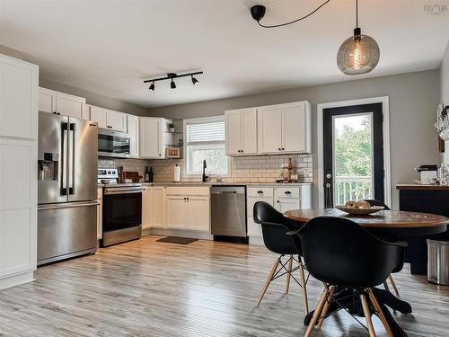 20 Norma Court, New Glasgow, NS - Indoor Photo Showing Kitchen