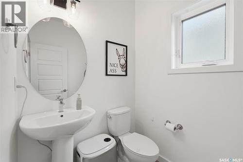 421 Germain Manor, Saskatoon, SK - Indoor Photo Showing Bathroom