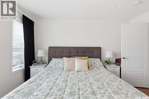 421 Germain Manor, Saskatoon, SK - Indoor Photo Showing Bedroom
