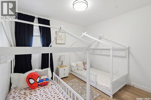 421 Germain Manor, Saskatoon, SK - Indoor Photo Showing Bedroom