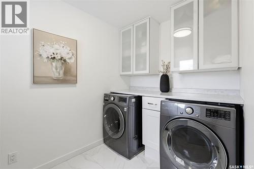 421 Germain Manor, Saskatoon, SK - Indoor Photo Showing Laundry Room