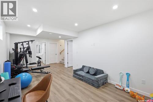 421 Germain Manor, Saskatoon, SK - Indoor Photo Showing Gym Room
