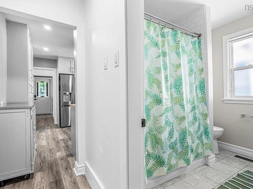 3581 Acadia Street, Halifax, NS - Indoor Photo Showing Bathroom