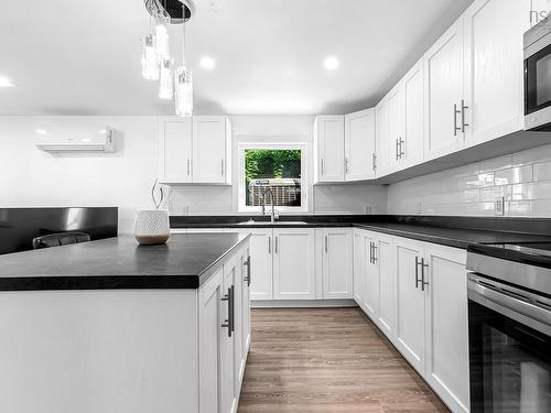 3581 Acadia Street, Halifax, NS - Indoor Photo Showing Kitchen With Double Sink