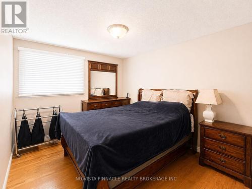15 Gregory Place, St. Thomas, ON - Indoor Photo Showing Bedroom