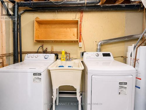 15 Gregory Place, St. Thomas, ON - Indoor Photo Showing Laundry Room