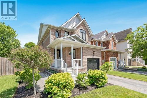 86 MARGARET GRAHAM CRESCENT  East Gwillimbury, ON L0G 1M0