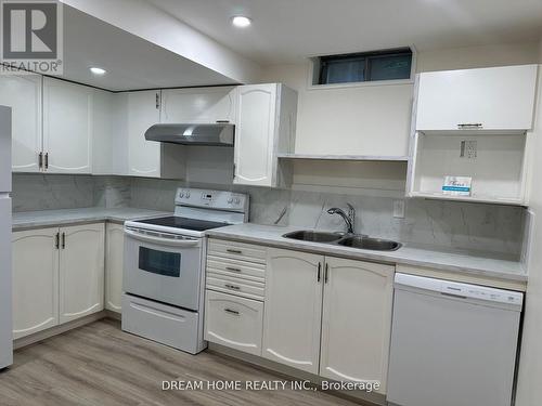 LOWER - 3269 MAGWOOD ROAD , Mississauga, Ontario L5L 5G6 2