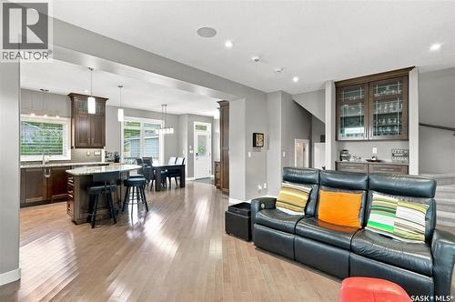 201 1St Street E, Saskatoon, SK - Indoor