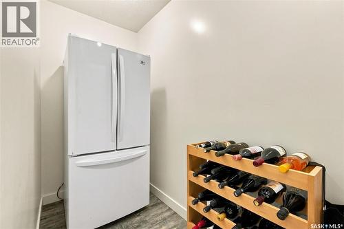 201 1St Street E, Saskatoon, SK - Indoor