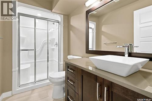 201 1St Street E, Saskatoon, SK - Indoor Photo Showing Bathroom