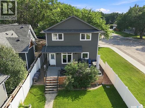 201 1St Street E, Saskatoon, SK - Outdoor