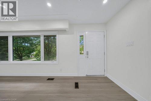 396 Hazel Street, Waterloo, ON - Indoor Photo Showing Other Room