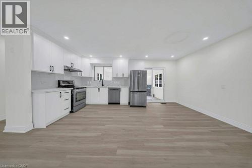 396 Hazel Street, Waterloo, ON - Indoor Photo Showing Kitchen