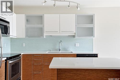 309 410 Hunter Road, Saskatoon, SK - Indoor Photo Showing Kitchen With Upgraded Kitchen
