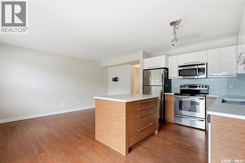 309 410 Hunter Road, Saskatoon, SK - Indoor Photo Showing Kitchen With Stainless Steel Kitchen