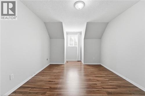 449 Exmoor Street, Waterloo, ON - Indoor Photo Showing Other Room