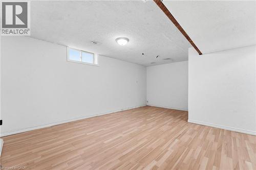 449 Exmoor Street, Waterloo, ON - Indoor Photo Showing Other Room