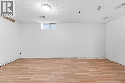 449 Exmoor Street, Waterloo, ON - Indoor Photo Showing Other Room