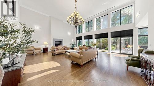 5 Abrams Place, Toronto, ON - Indoor Photo Showing Living Room With Fireplace