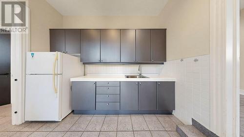 5 Abrams Place, Toronto, ON - Indoor