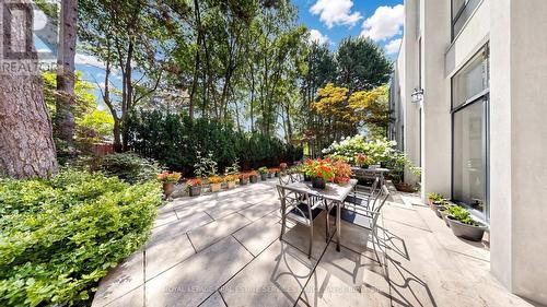 5 Abrams Place, Toronto, ON - Outdoor