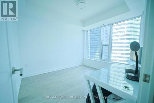 1101 - 10 York Street, Toronto, ON - Indoor Photo Showing Other Room