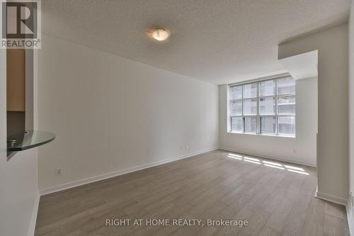 621 - 438 Richmond Street W, Toronto, ON - Indoor Photo Showing Other Room