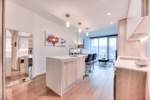 1904 1450 Boul Rene Levesque O — photo 1