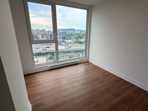 Chambre à coucher - 901-2114 Rue Ste-Catherine E., Montréal (Ville-Marie), QC - Indoor Photo Showing Other Room