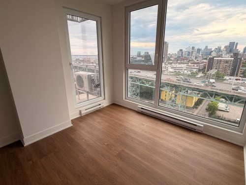 Chambre à coucher - 901-2114 Rue Ste-Catherine E., Montréal (Ville-Marie), QC - Indoor Photo Showing Other Room
