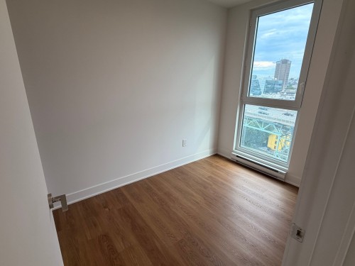 Chambre à coucher - 901-2114 Rue Ste-Catherine E., Montréal (Ville-Marie), QC - Indoor Photo Showing Other Room