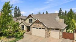 2020 PINEGRASS Court Kamloops, BC V1S 2B6