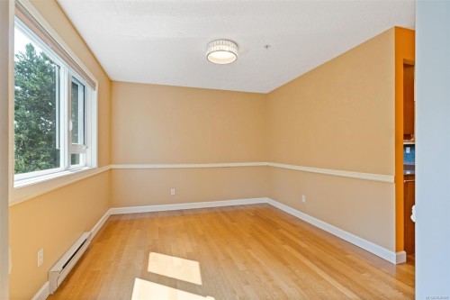 #302-9975 Fifth St, Sidney, BC - Indoor Photo Showing Other Room