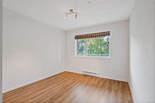 #302-9975 Fifth St, Sidney, BC - Indoor Photo Showing Other Room