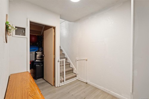 588 Heatherly Rd, Colwood, BC 