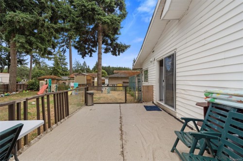 588 Heatherly Rd, Colwood, BC 