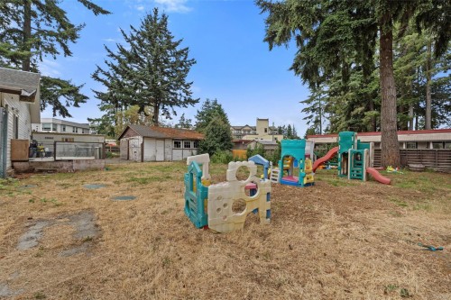 588 Heatherly Rd, Colwood, BC 
