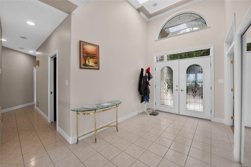 6093 Chippewa Rd, Duncan, BC 