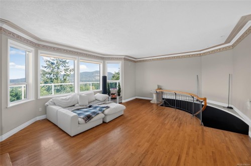 6093 Chippewa Rd, Duncan, BC 