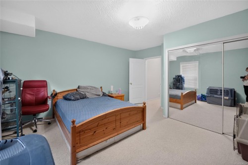 6093 Chippewa Rd, Duncan, BC 