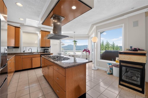 6093 Chippewa Rd, Duncan, BC 