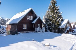 1171 Fosters Pl Courtenay, BC V9J 1L0