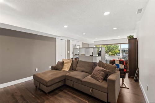 34 Mclean St, Campbell River, BC 