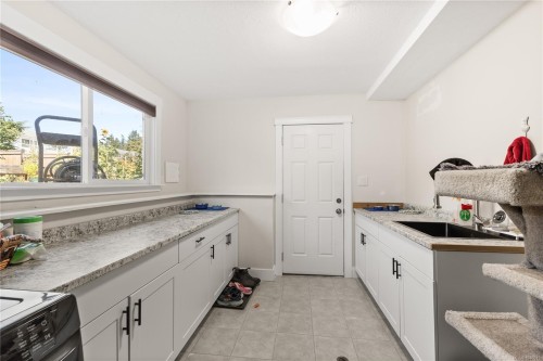 34 Mclean St, Campbell River, BC 