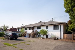 1481 Bay St Victoria, BC V8R 2A6