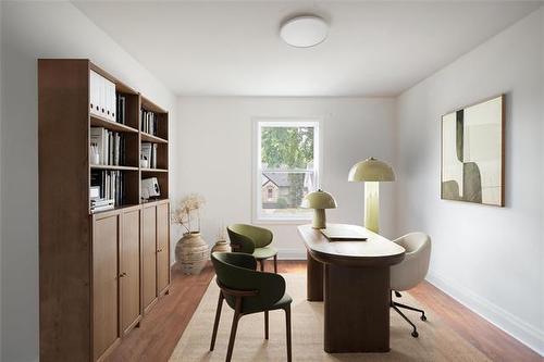 177 Semple Ave, Winnipeg, MB - Indoor Photo Showing Other Room