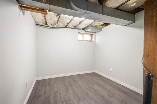 177 Semple Ave, Winnipeg, MB - Indoor Photo Showing Other Room
