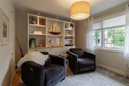 575 Renfrew St, Winnipeg, MB - Indoor
