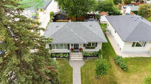 575 Renfrew St, Winnipeg, MB - Outdoor